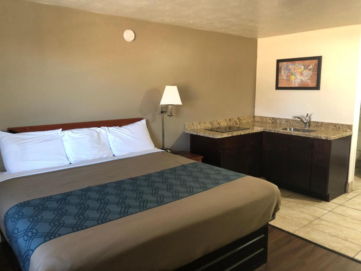 Ameri-Stay Inn & Suites Clearfield Exteriör bild