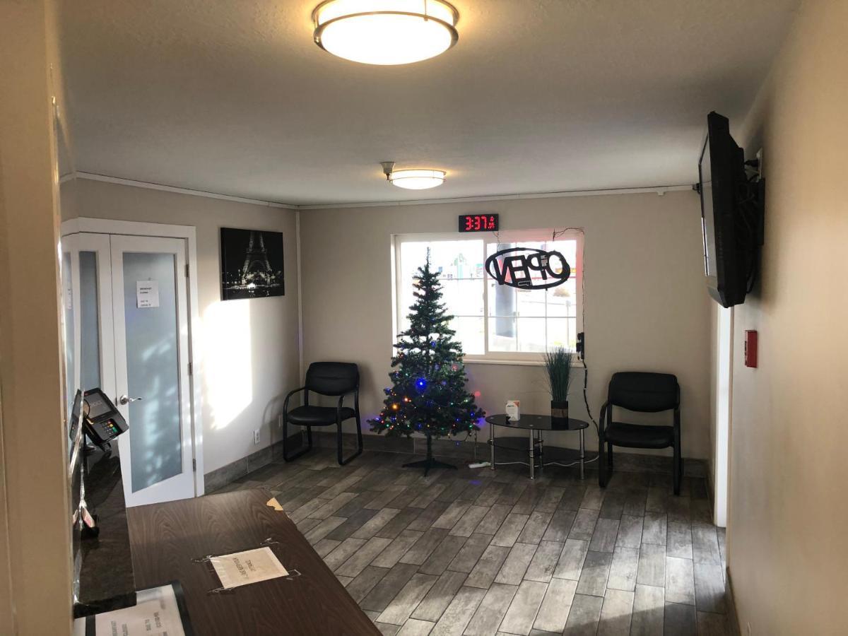 Ameri-Stay Inn & Suites Clearfield Exteriör bild