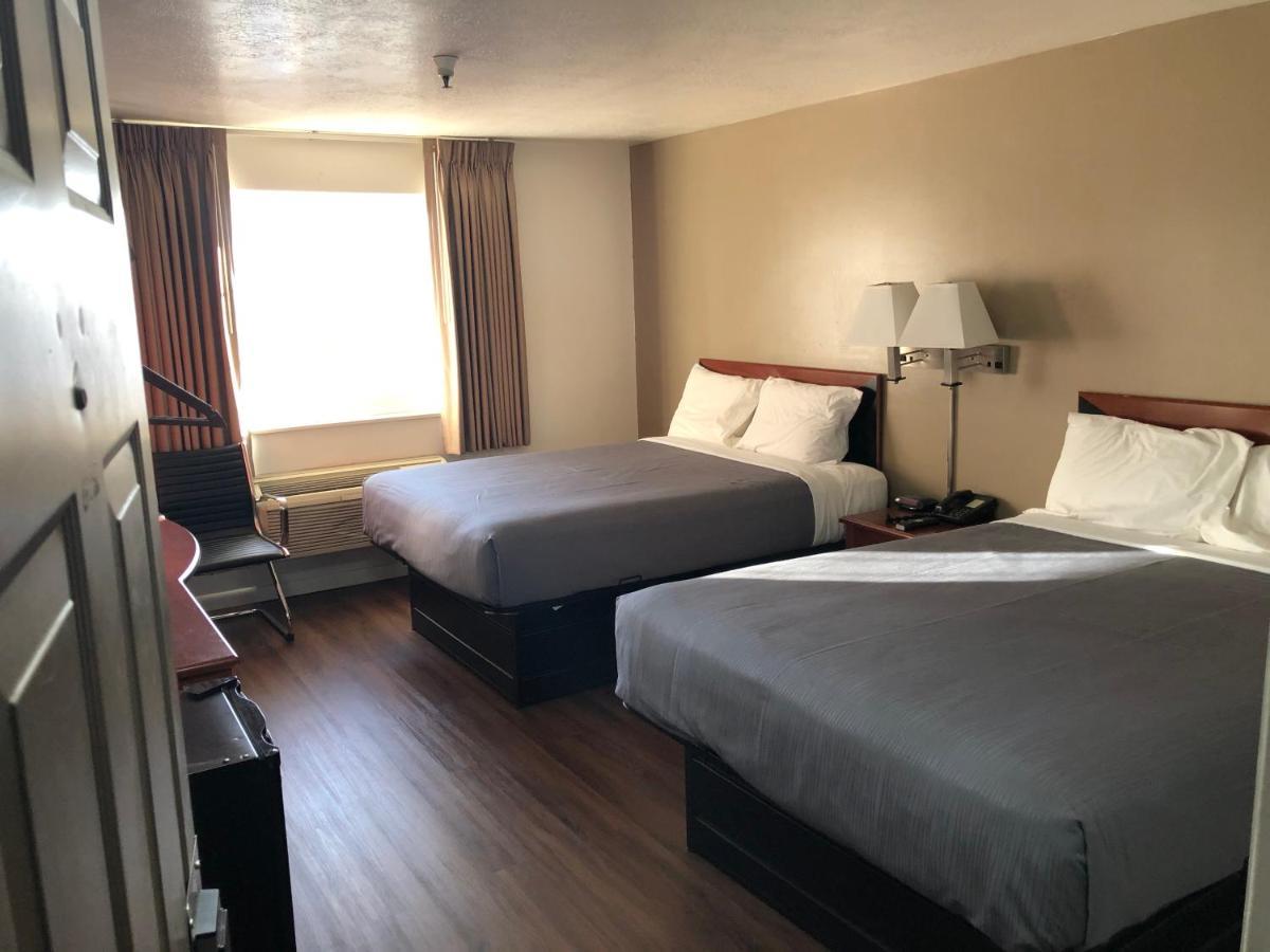 Ameri-Stay Inn & Suites Clearfield Exteriör bild